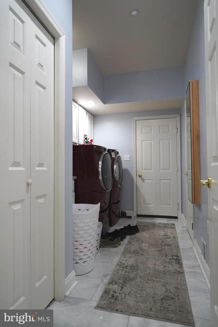 15401 Jamies Way photo 22