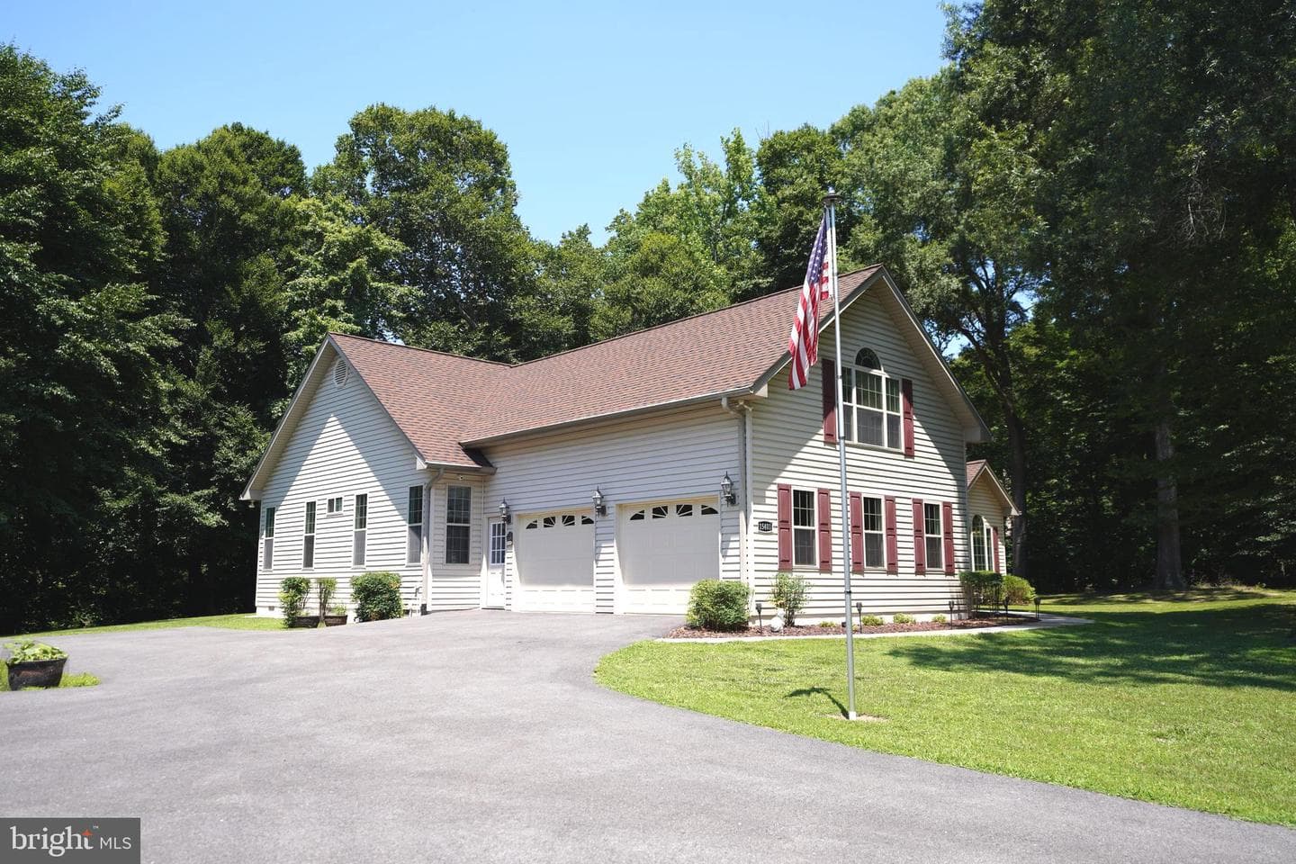 15401 Jamies Way photo 9