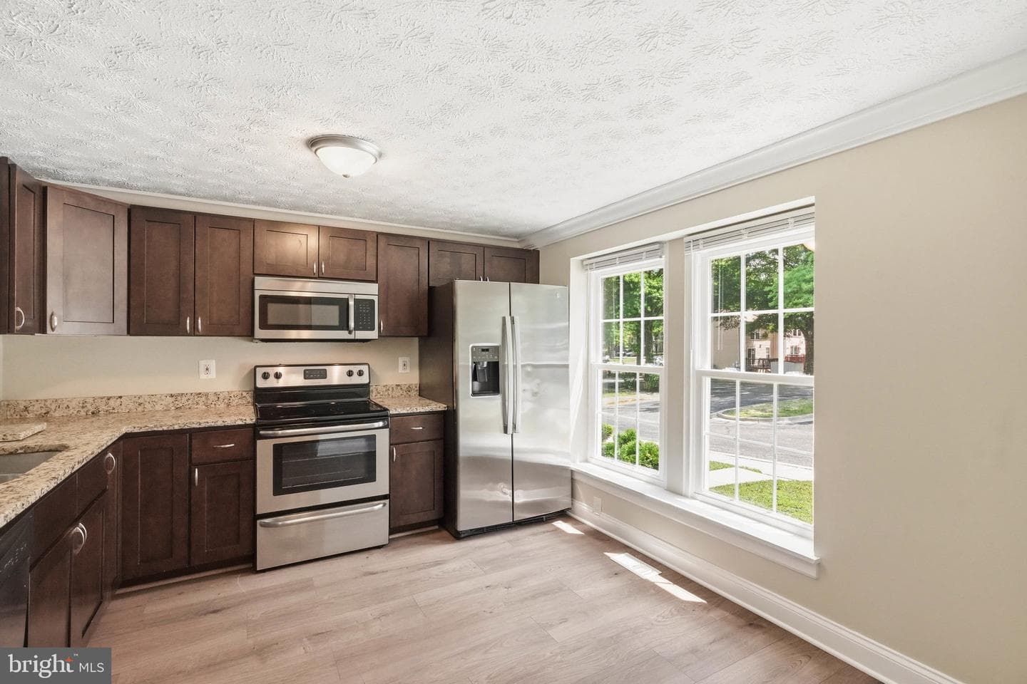 310 Shady Glen Drive photo 4