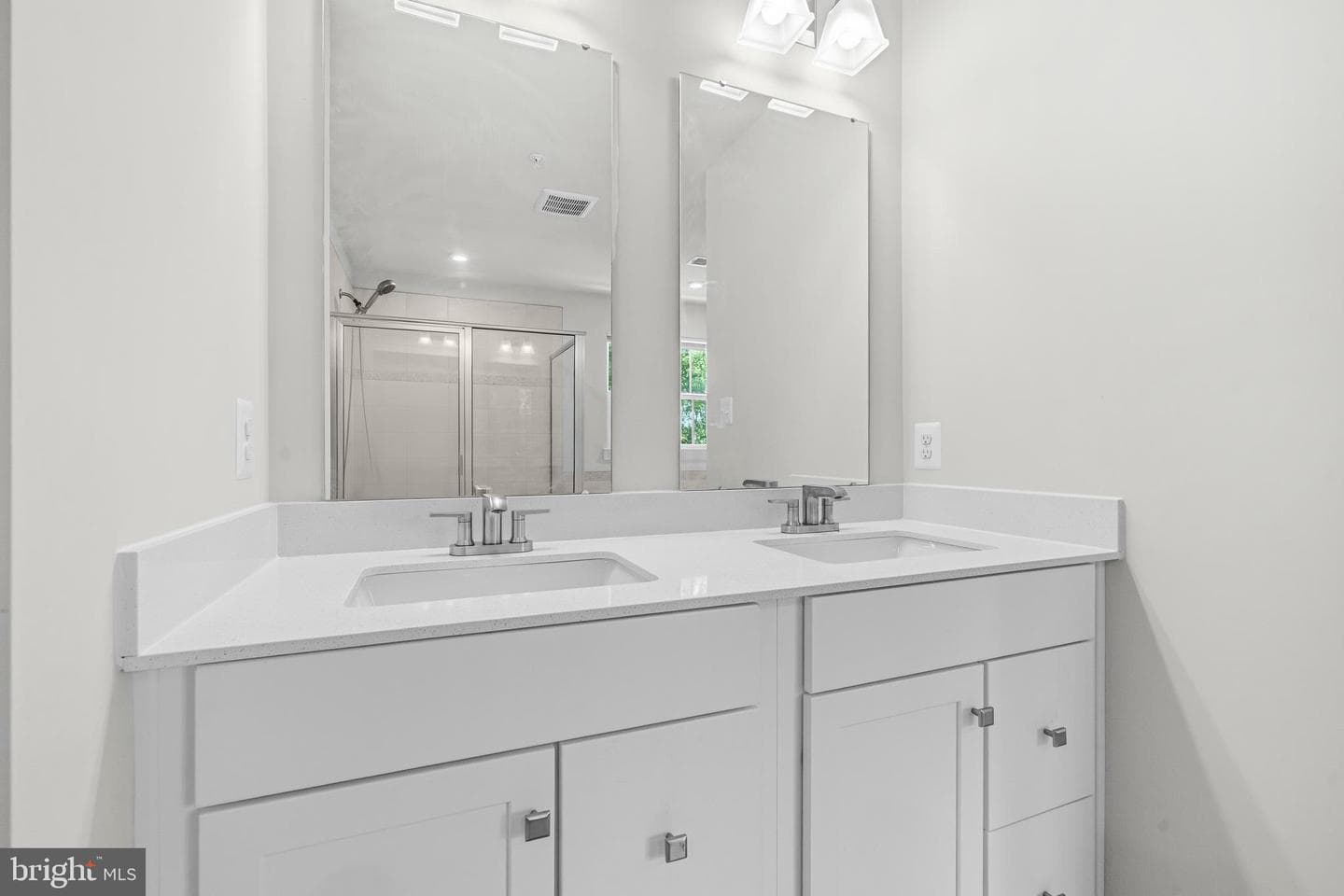 15550 Twin River Circle photo 30