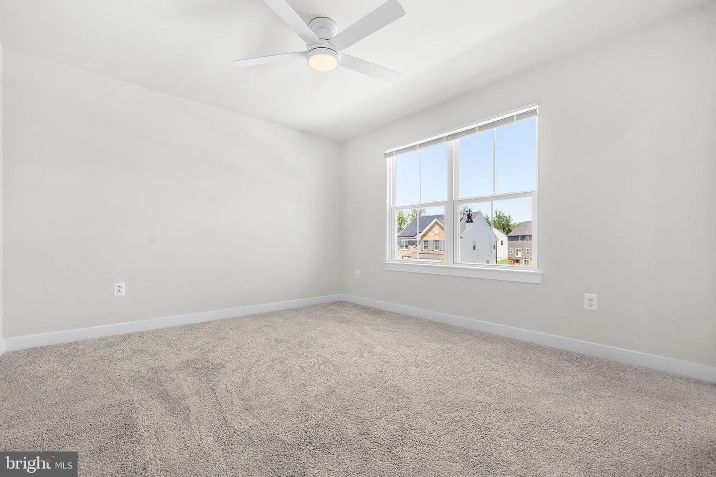 15550 Twin River Circle photo 40