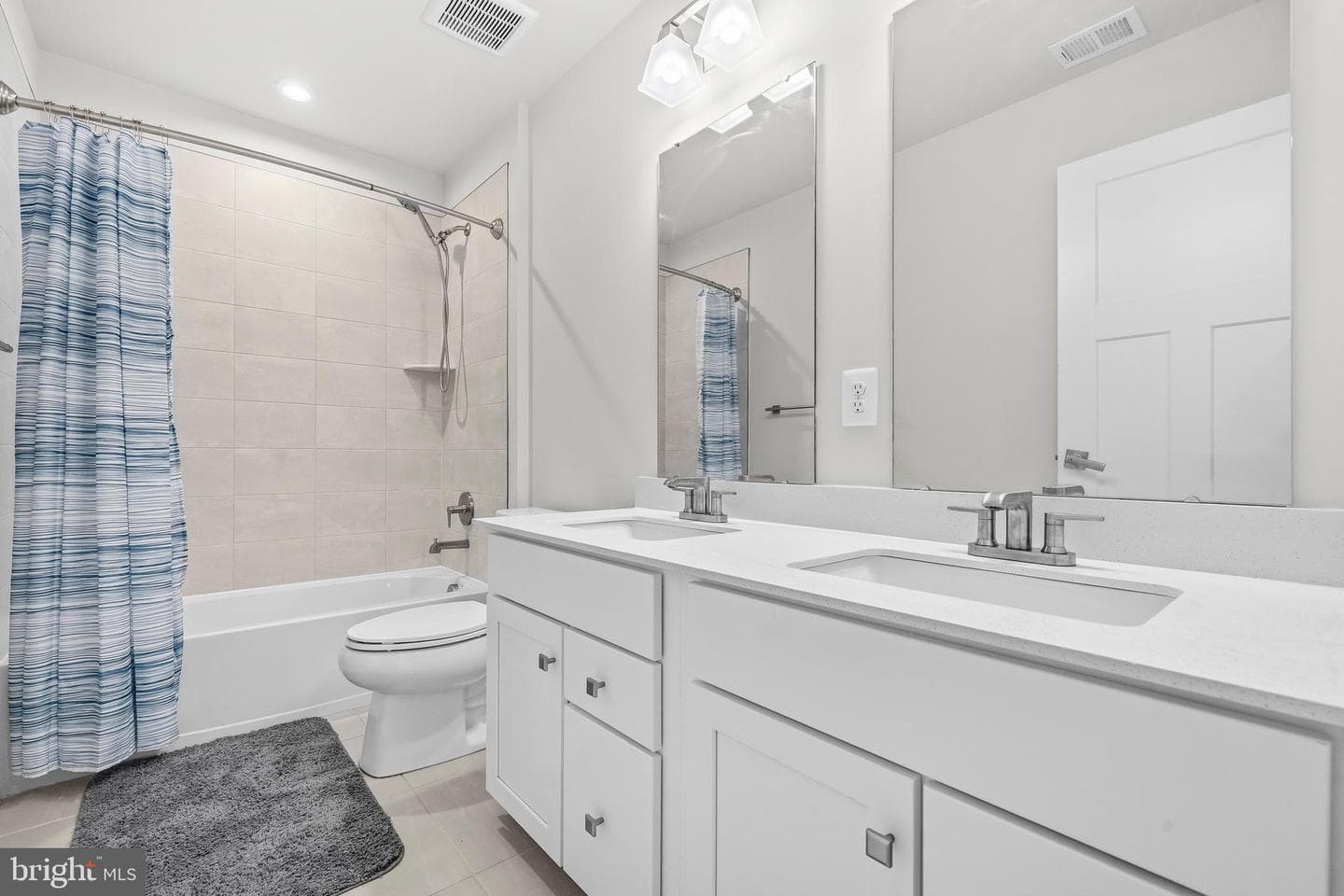15550 Twin River Circle photo 44