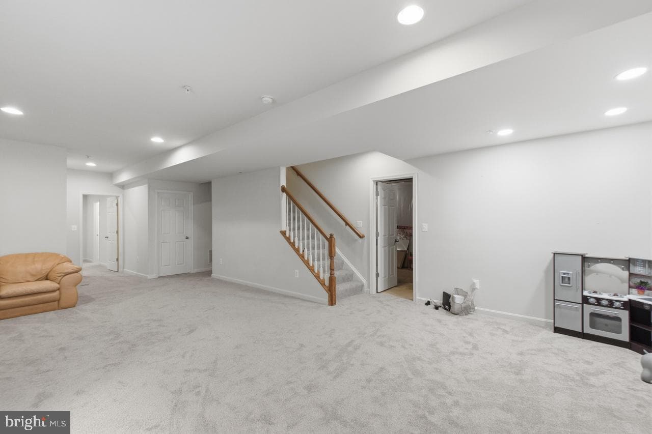 703 Yarrow Court photo 46