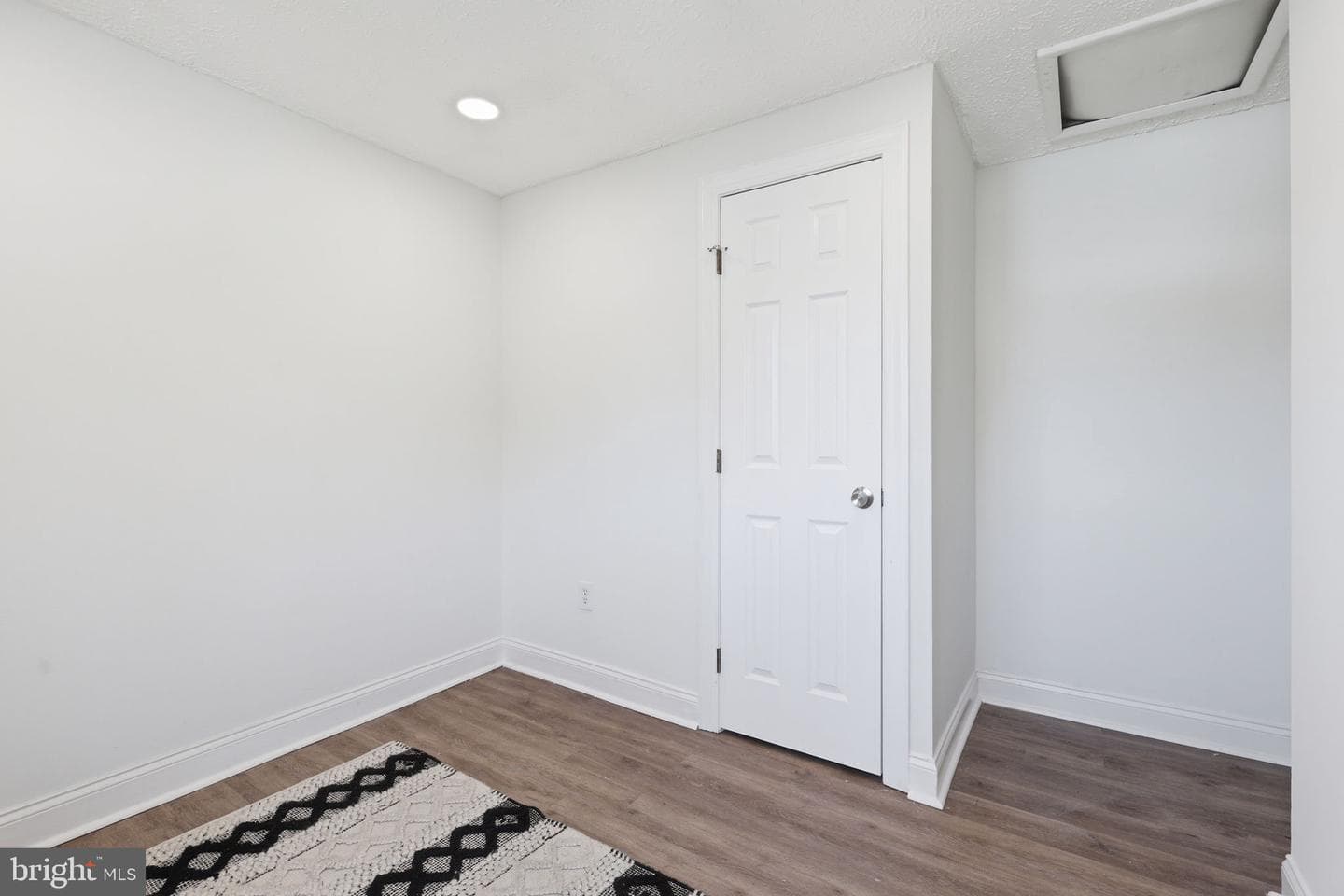 703 Green Willow Place photo 28