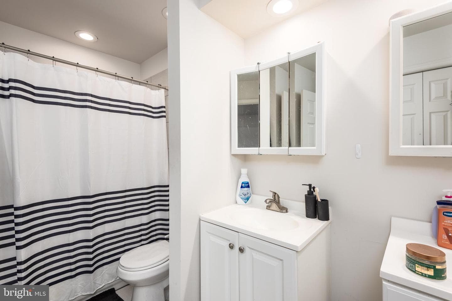 8202 Greenspire Terrace photo 15