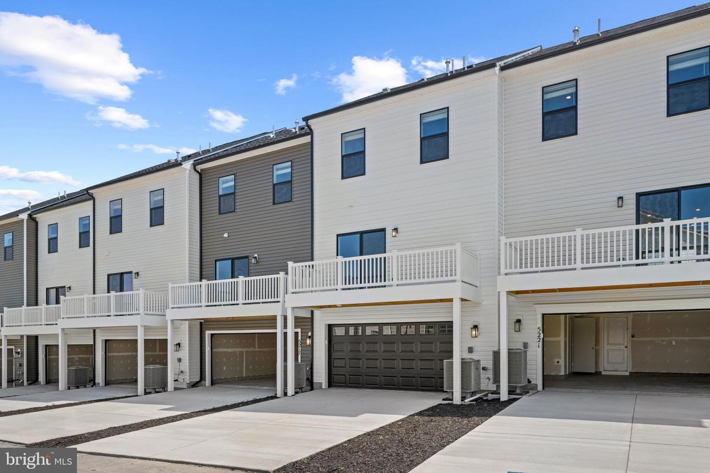 9004 Warendorf Way photo 39