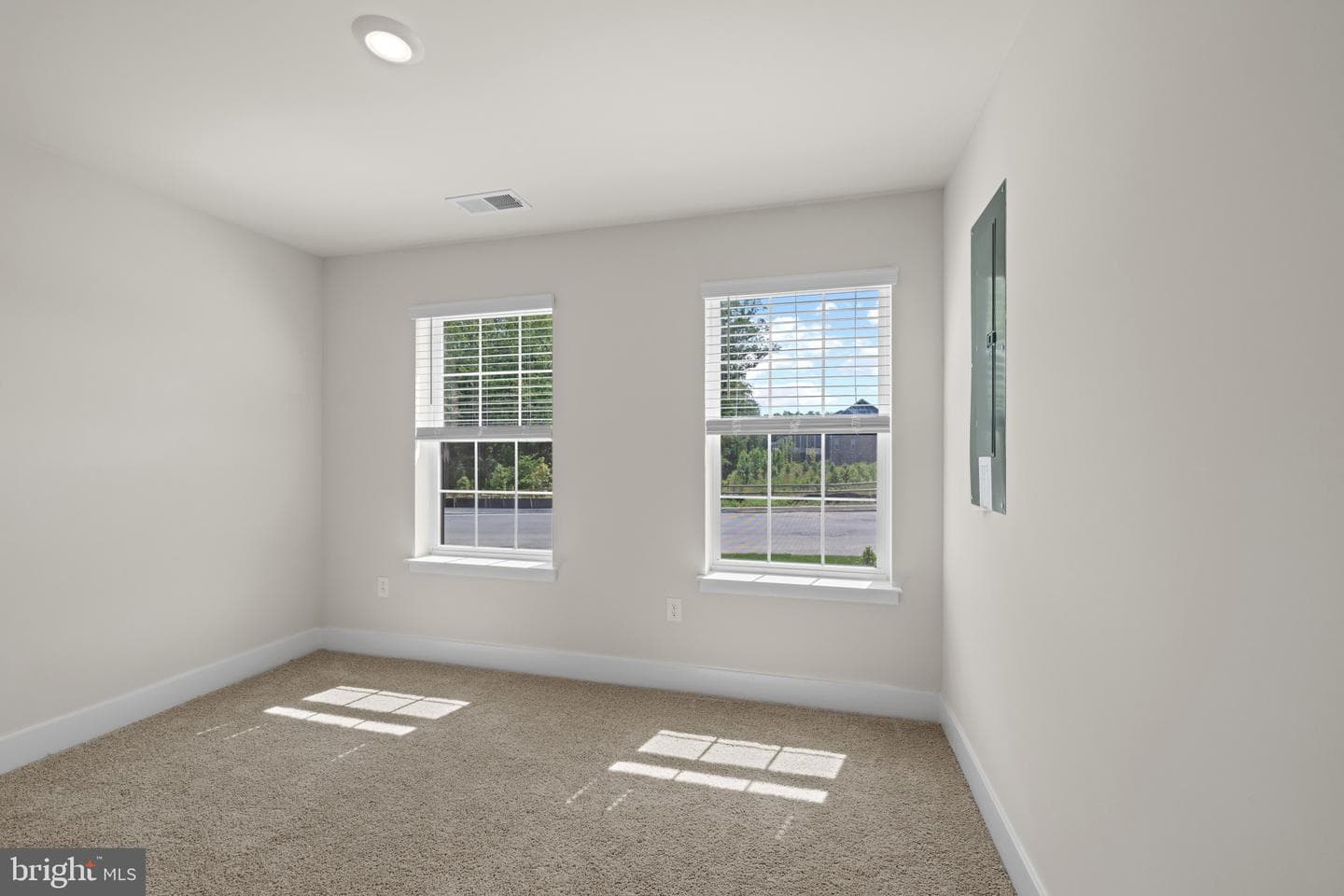 9004 Warendorf Way photo 7