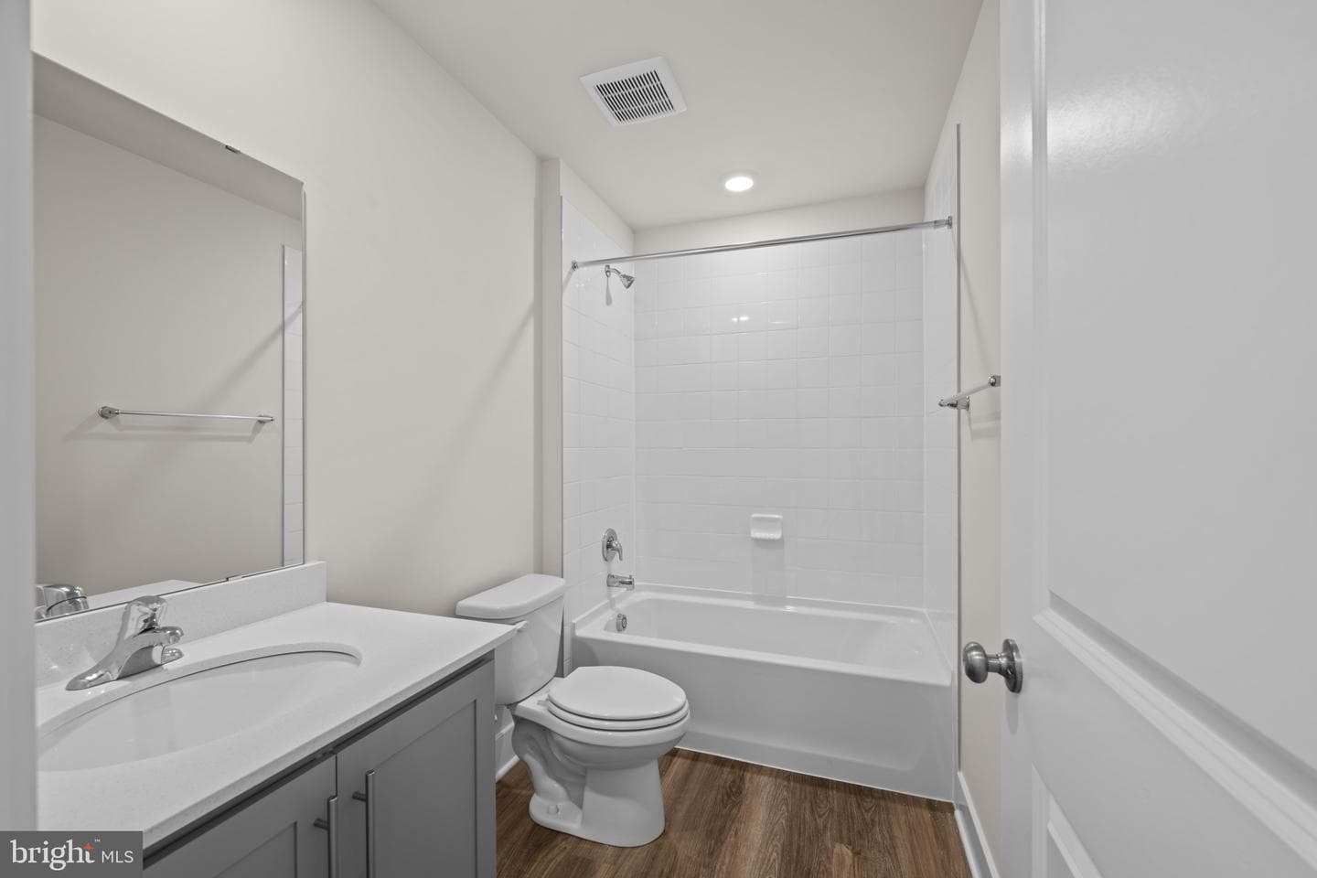 9004 Warendorf Way photo 9