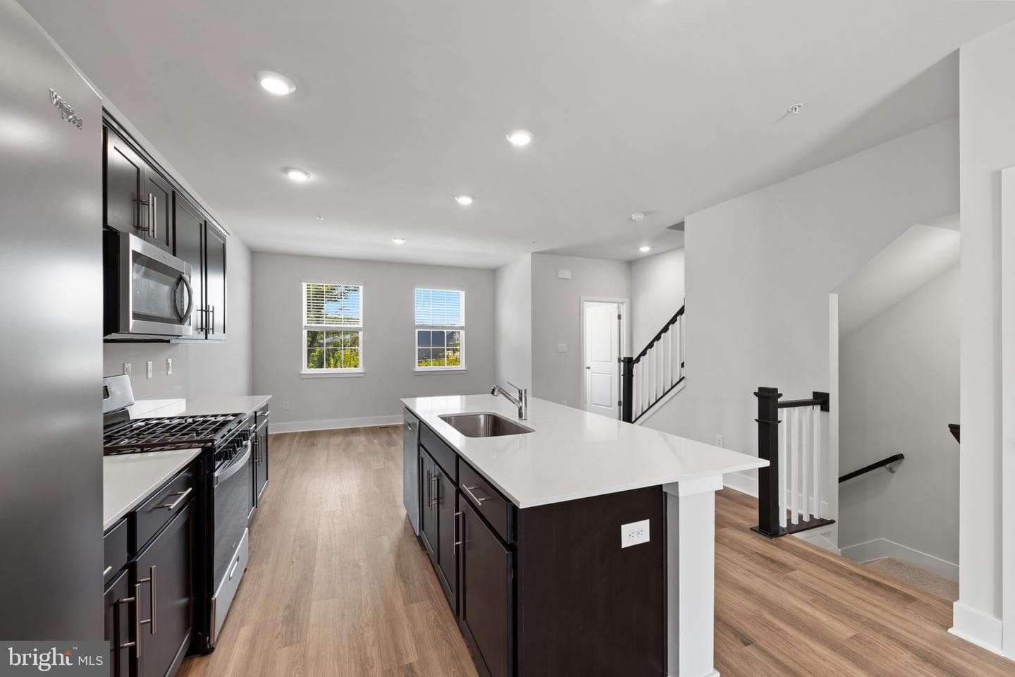9008 Warendorf Way photo 16
