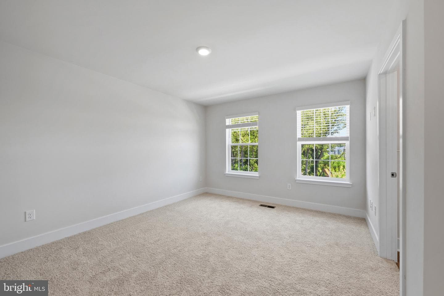 9008 Warendorf Way photo 23