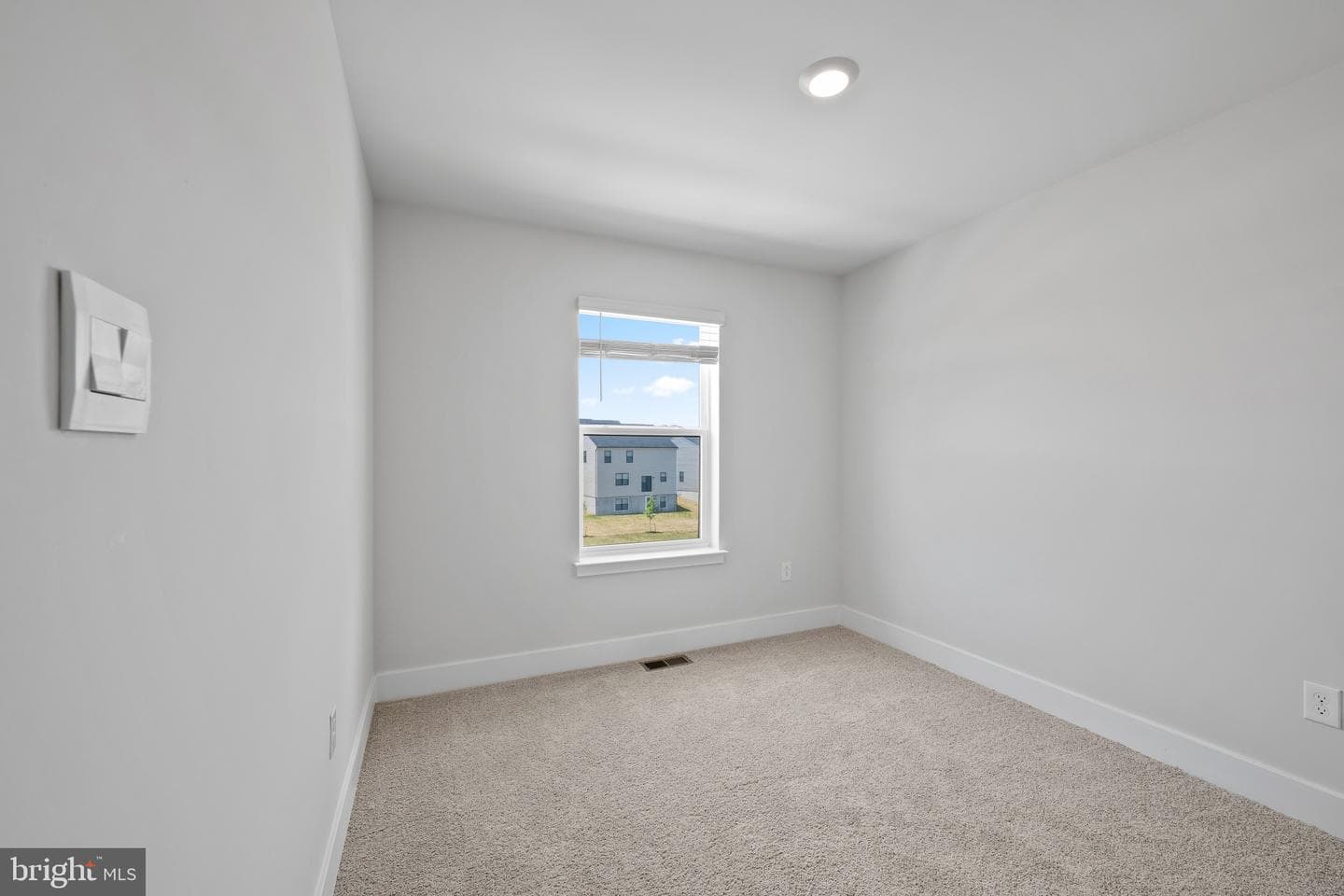9008 Warendorf Way photo 30