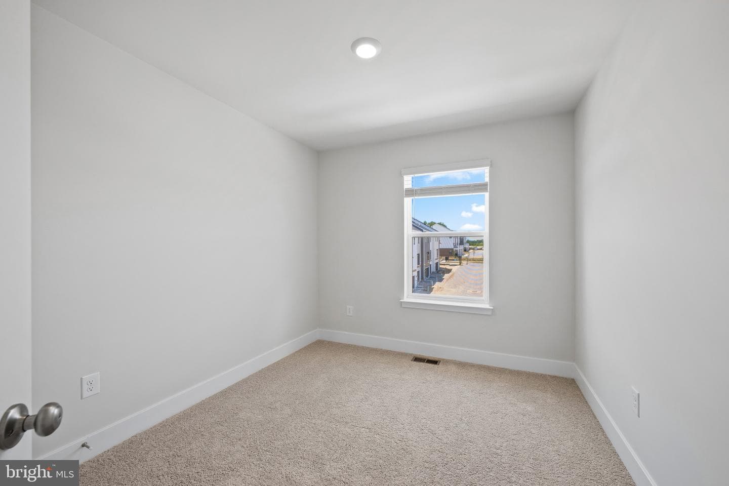 9008 Warendorf Way photo 32