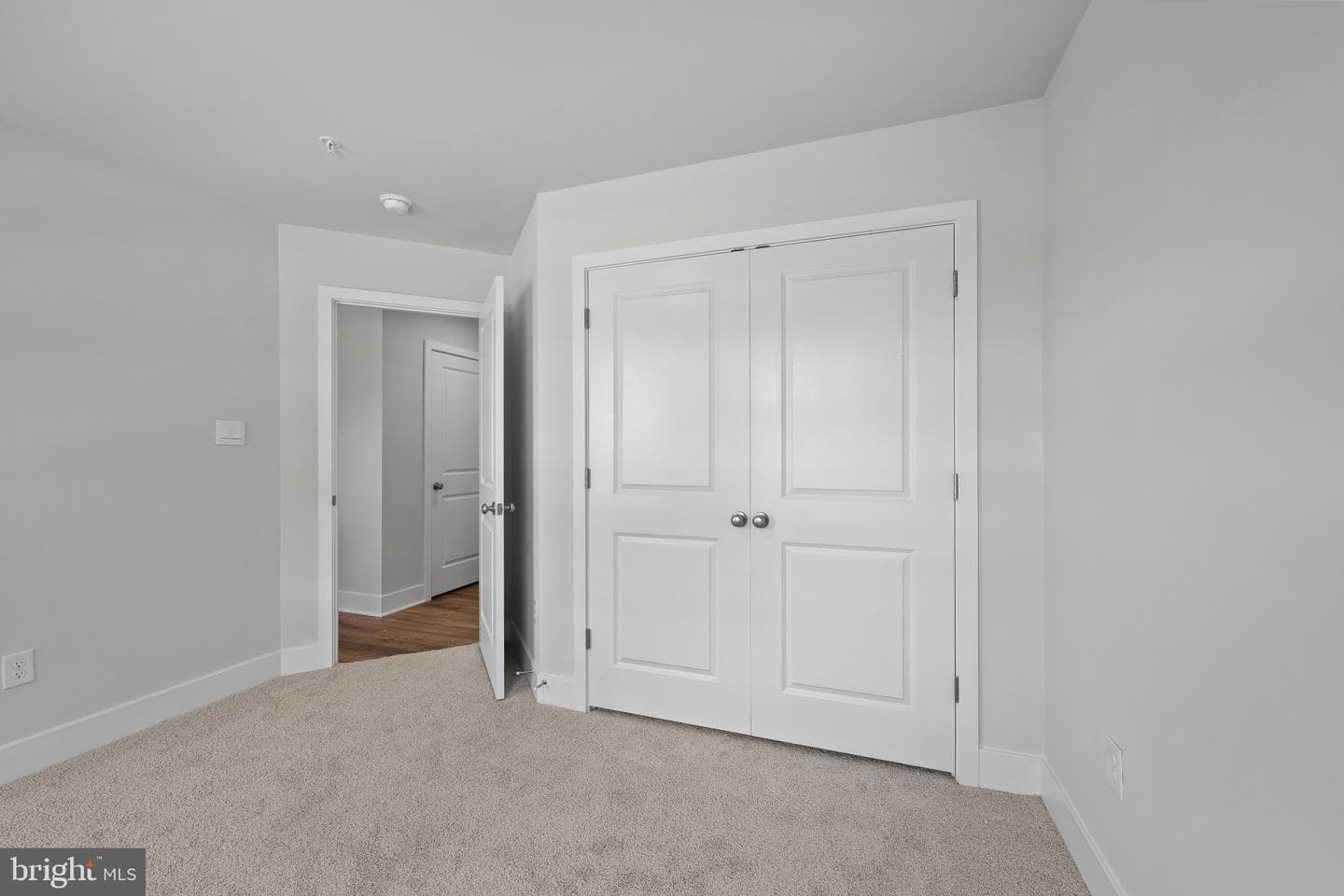 9008 Warendorf Way photo 7