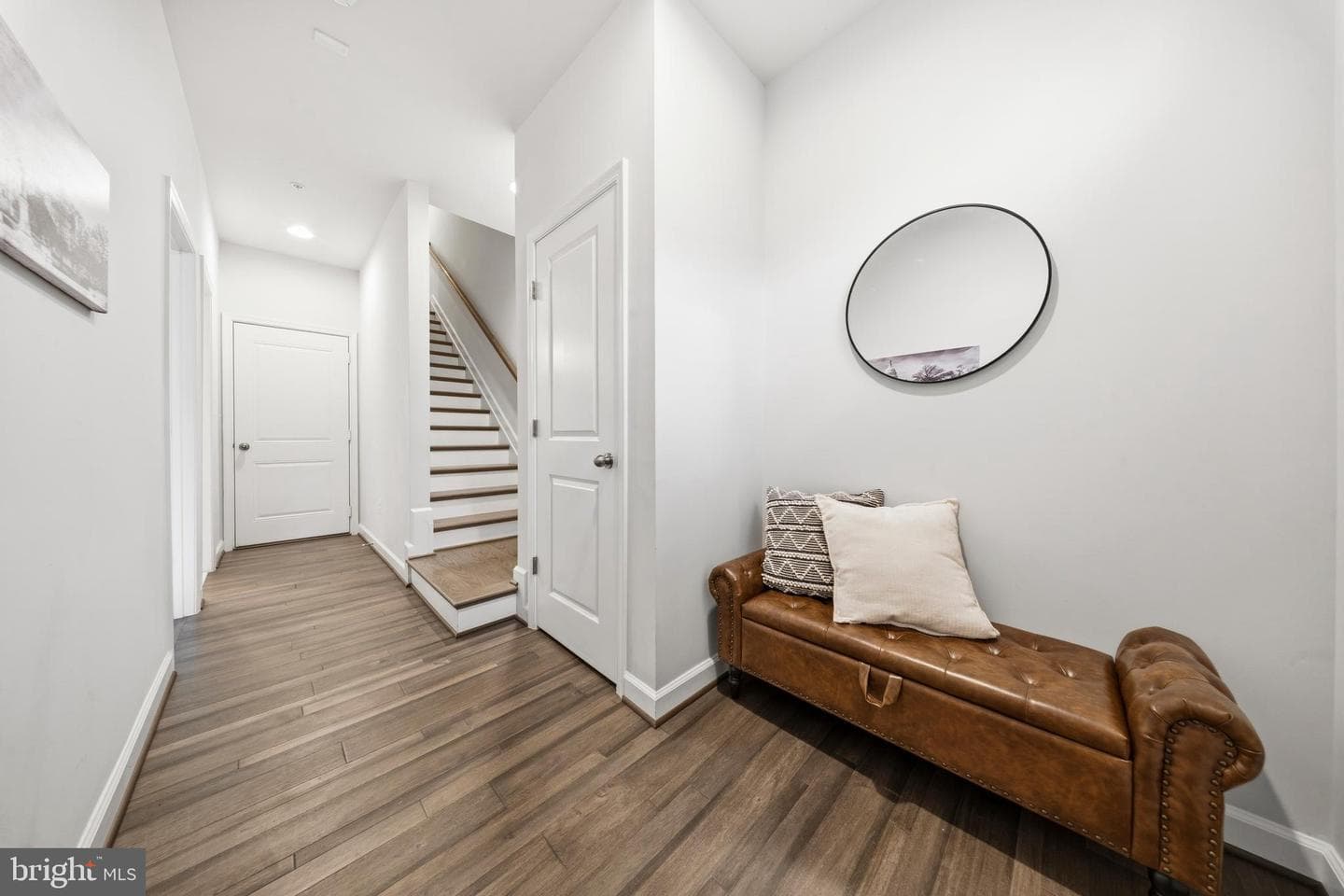 617 Leigh Way photo 7