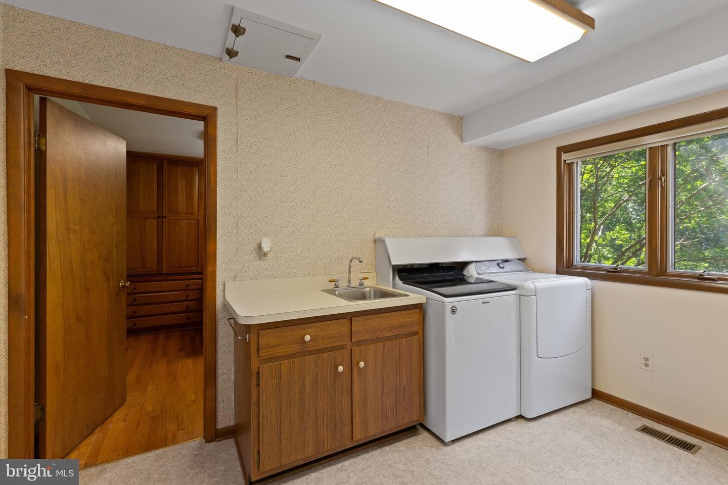 7517 Brooklyn Bridge Road photo 17