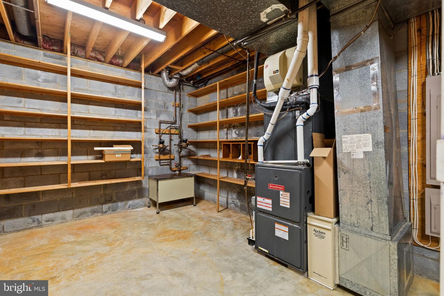 7517 Brooklyn Bridge Road photo 32