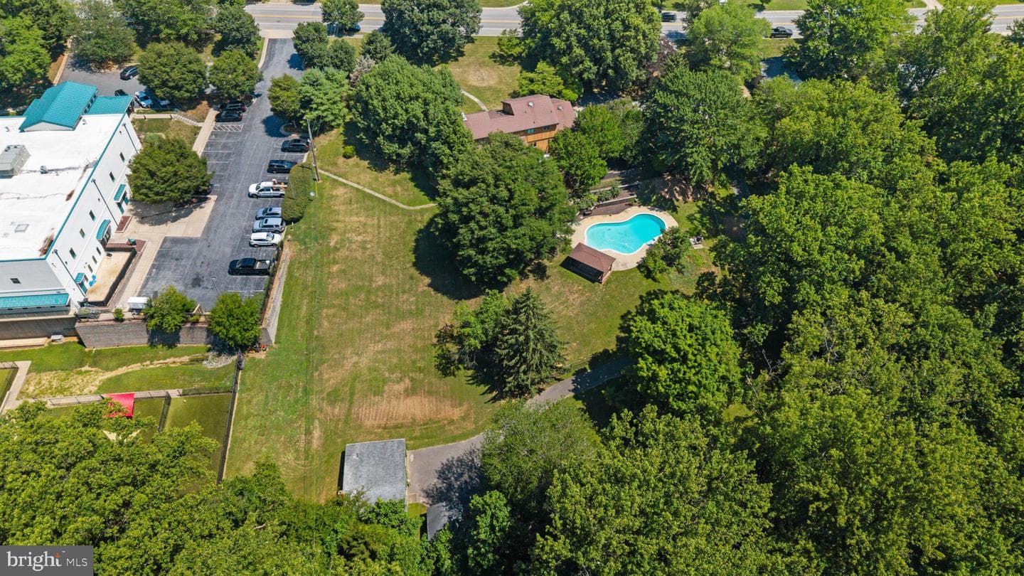 7517 Brooklyn Bridge Road photo 37