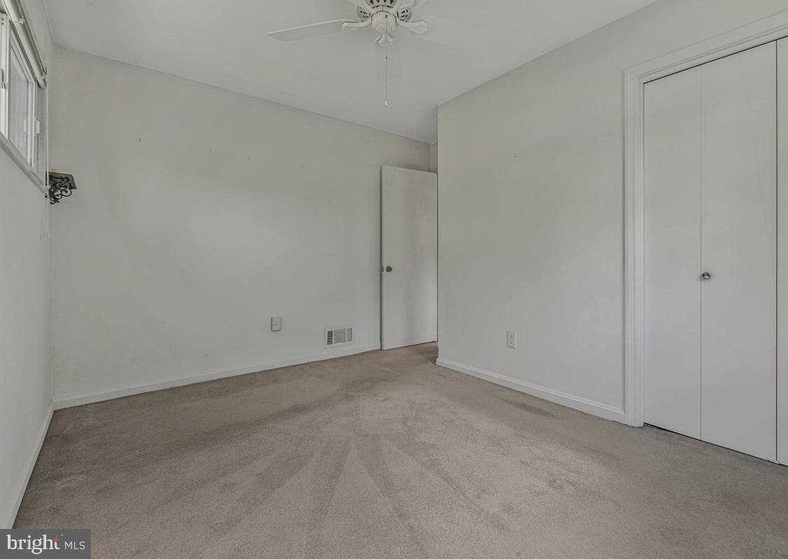 9410 Sheridan Street photo 23