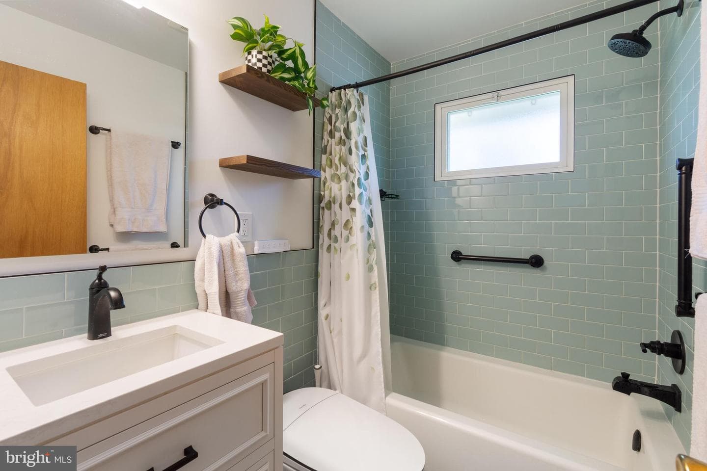 6011 Berwyn Road photo 19