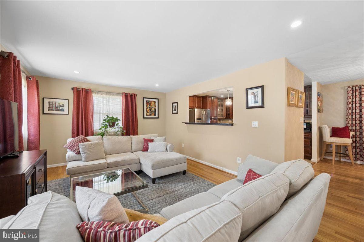 15 Herrington Drive photo 4