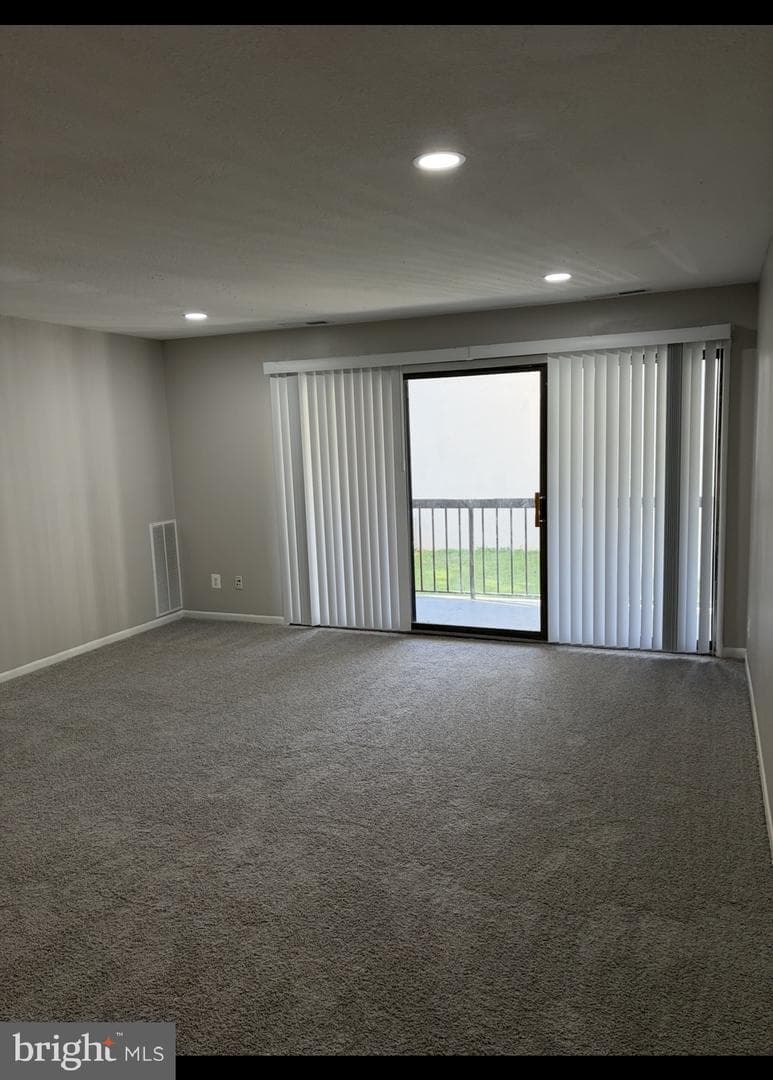 10108 Campus Way S #202-3c photo 4