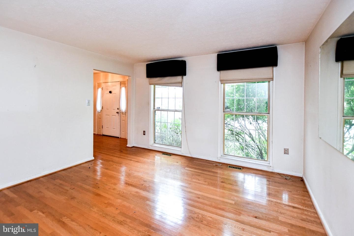 1111 Kings Heather Drive photo 18
