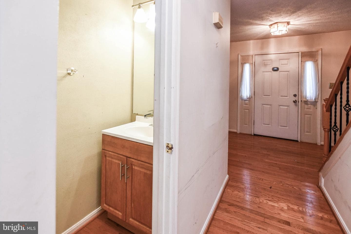1111 Kings Heather Drive photo 36