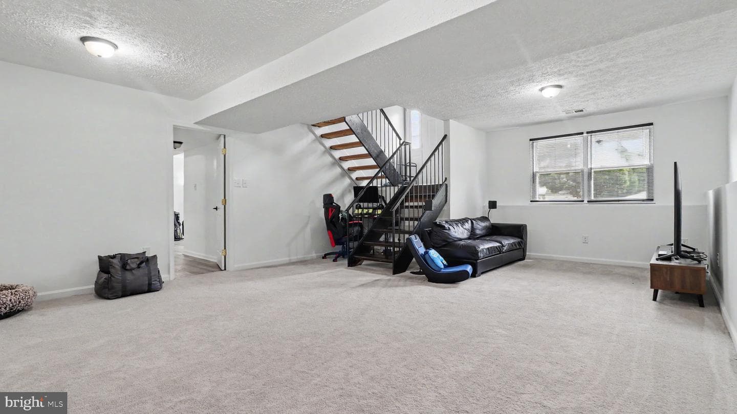 9012 Cameron Court photo 28