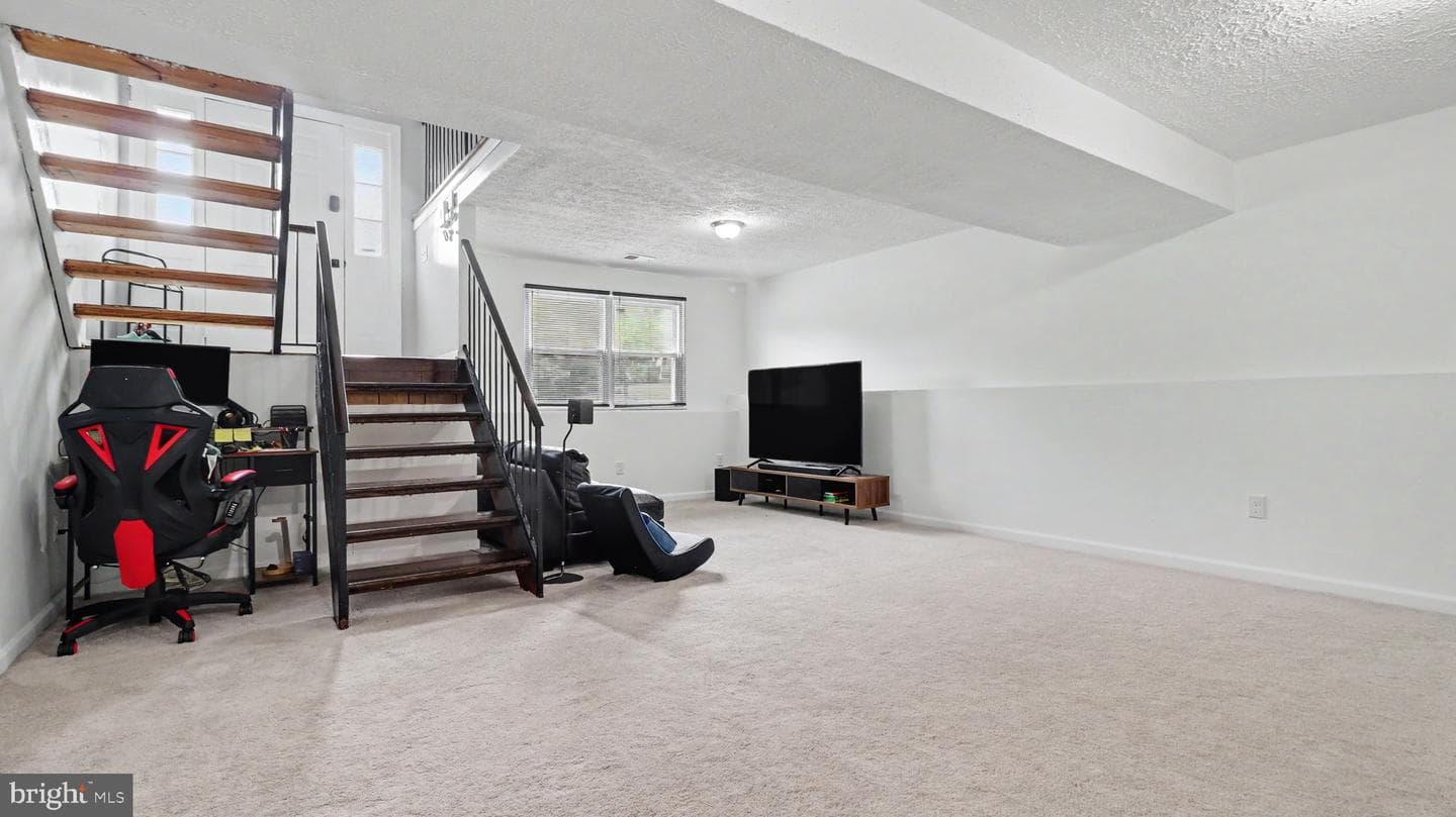 9012 Cameron Court photo 34