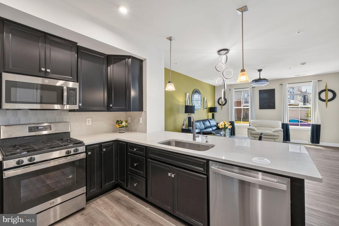 170 Lawndale Drive photo 13