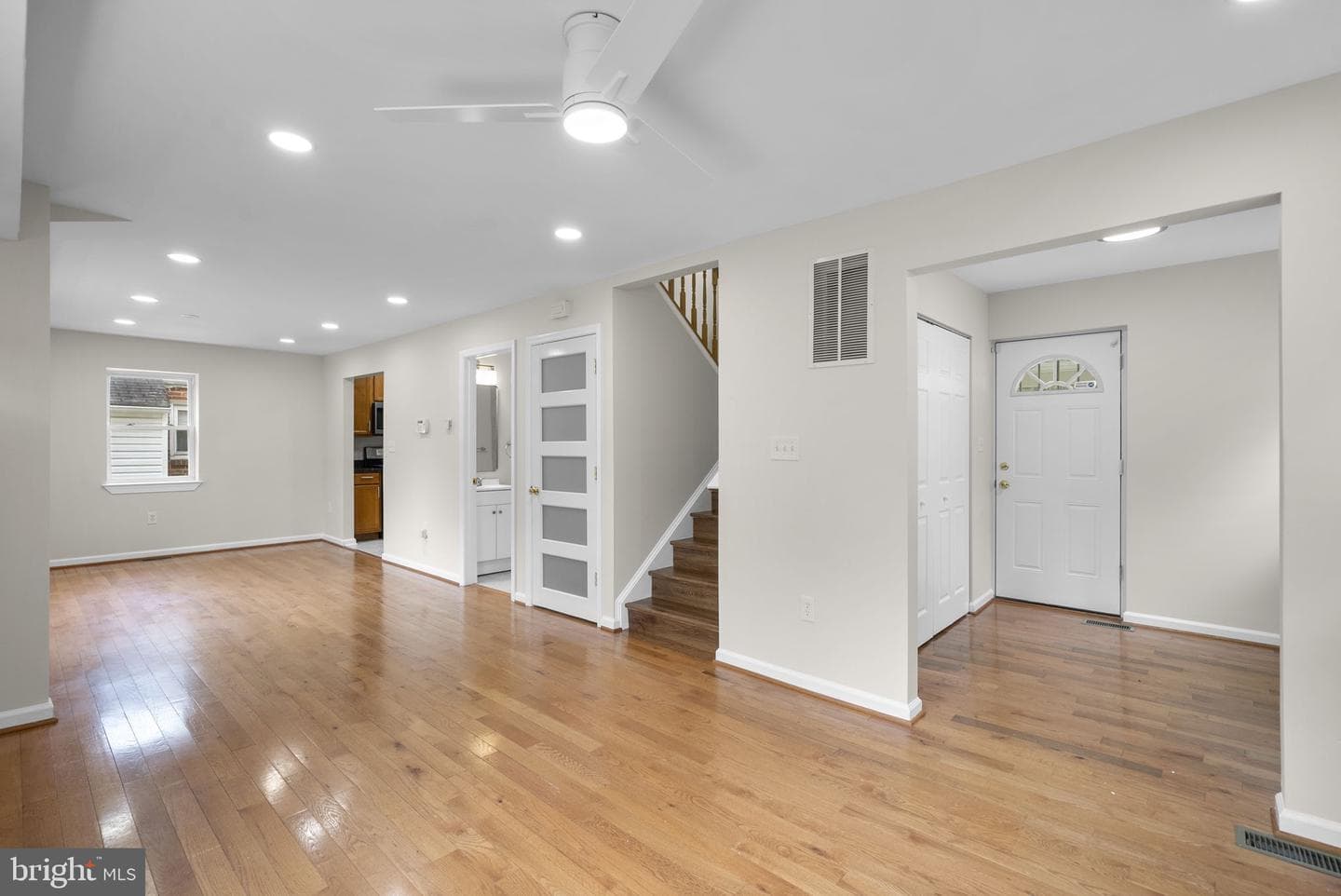 9410 Washington Boulevard photo 13