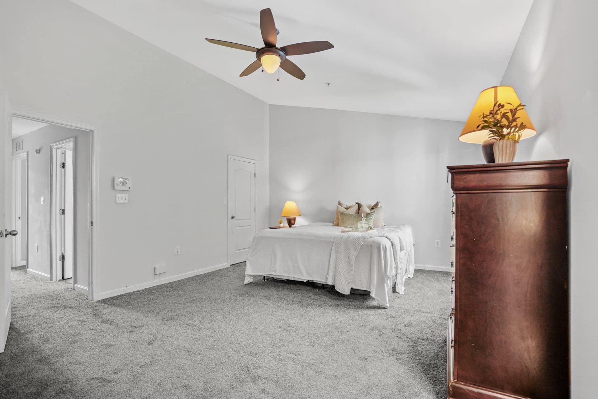 12 Arenas Court photo 14