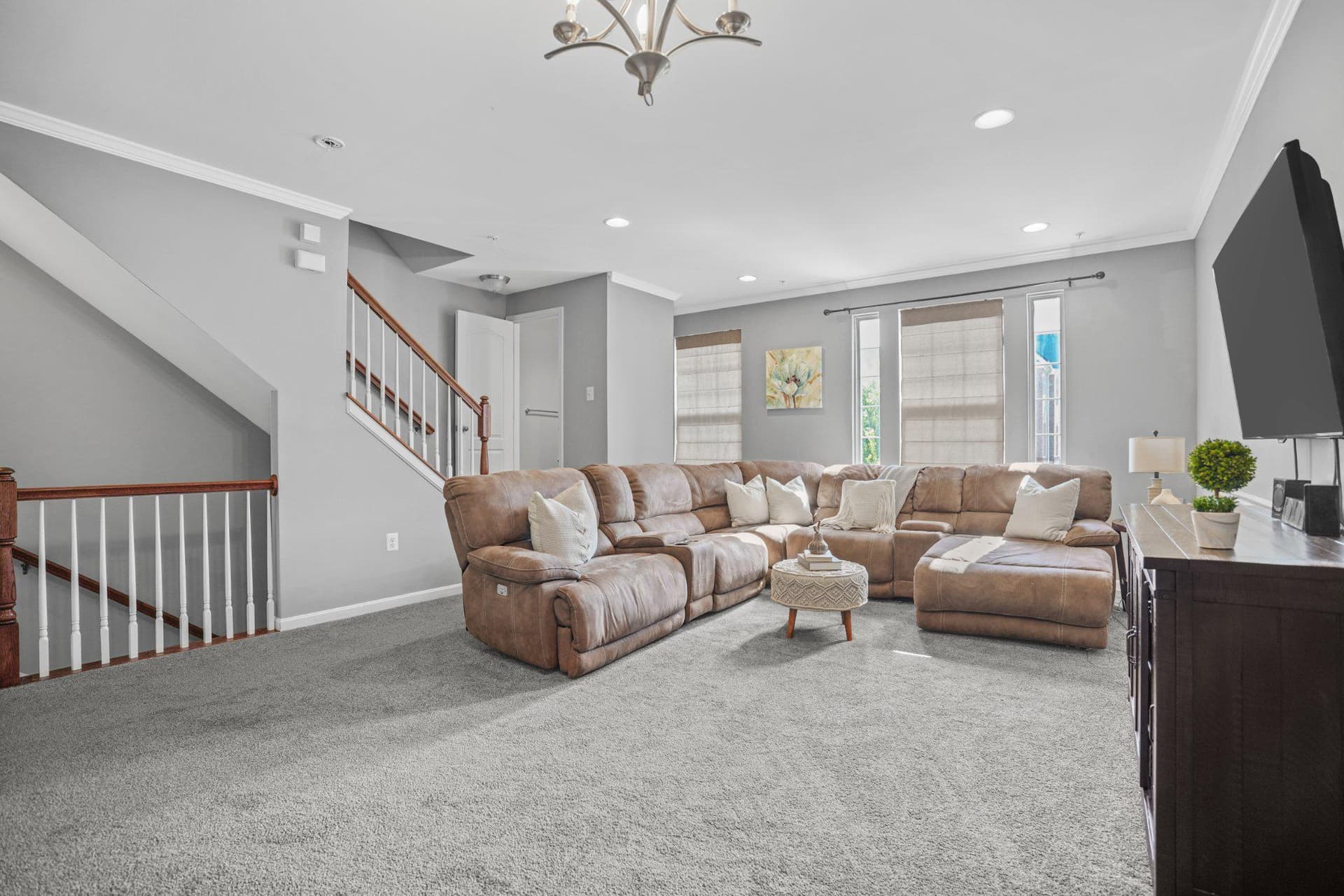 12 Arenas Court photo 4