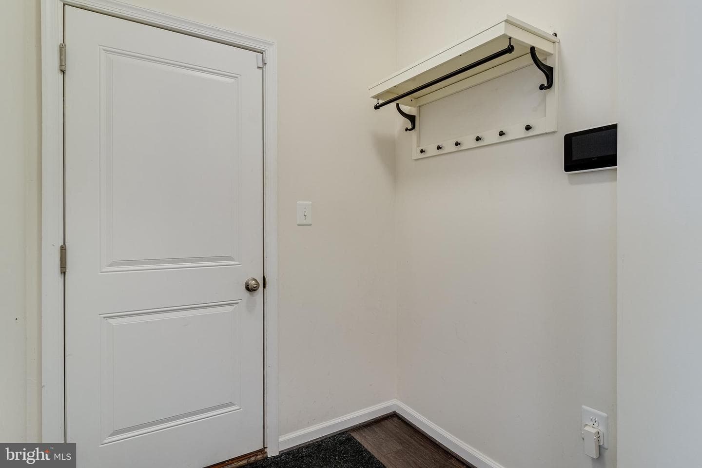 3002 Winterbourne Drive photo 37