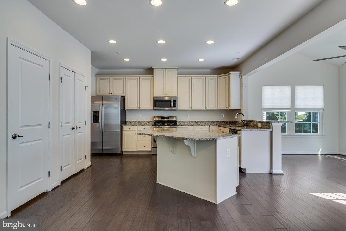 3002 Winterbourne Drive photo 42
