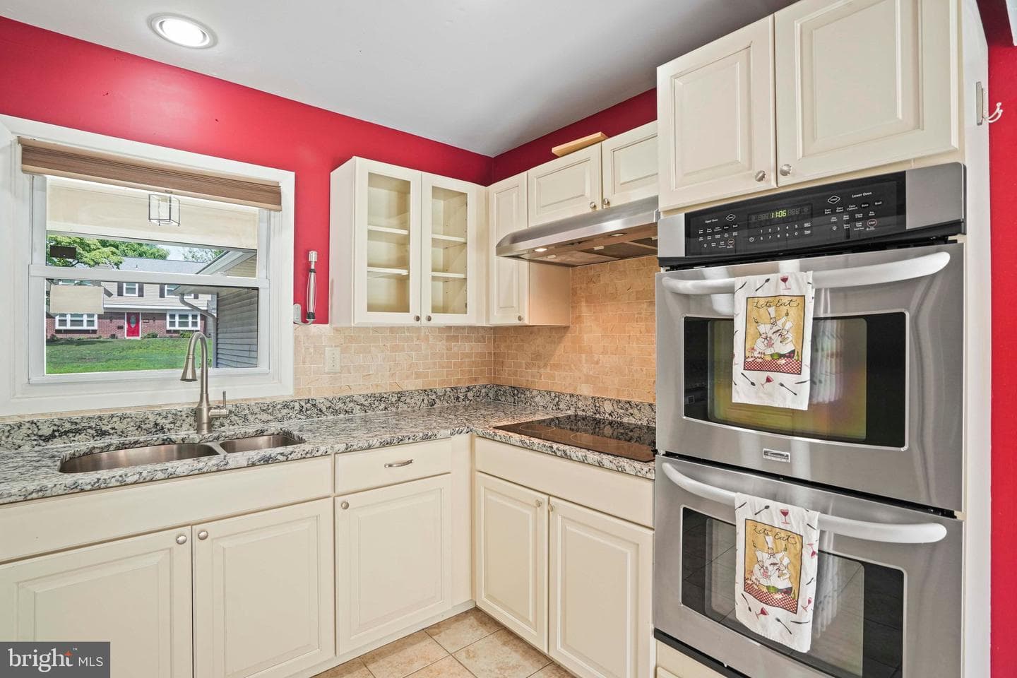 2201 Harwood Ln photo 11
