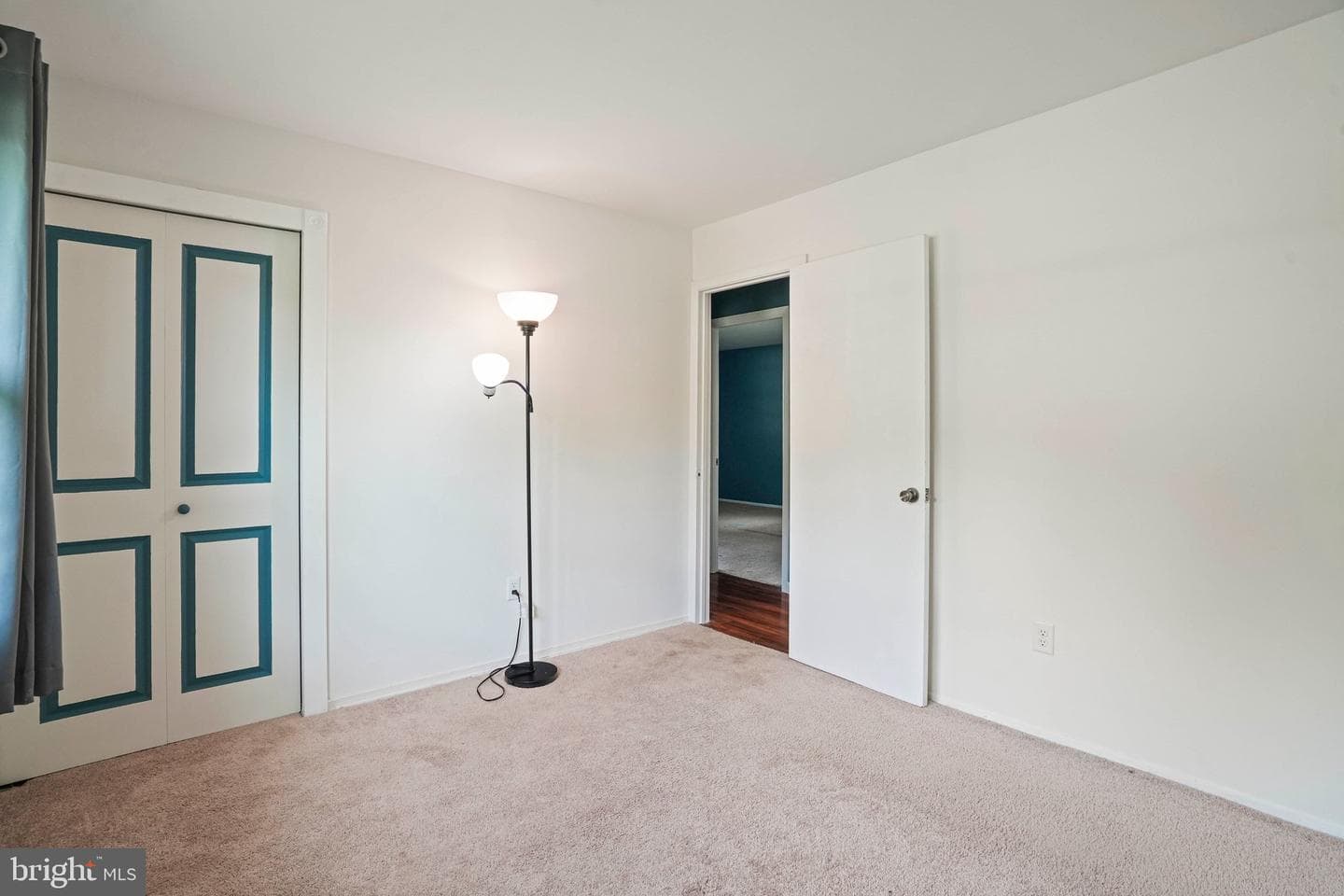2201 Harwood Ln photo 13