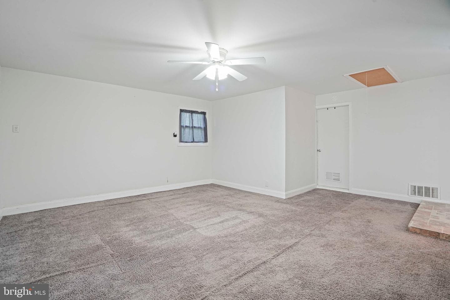 2201 Harwood Ln photo 20