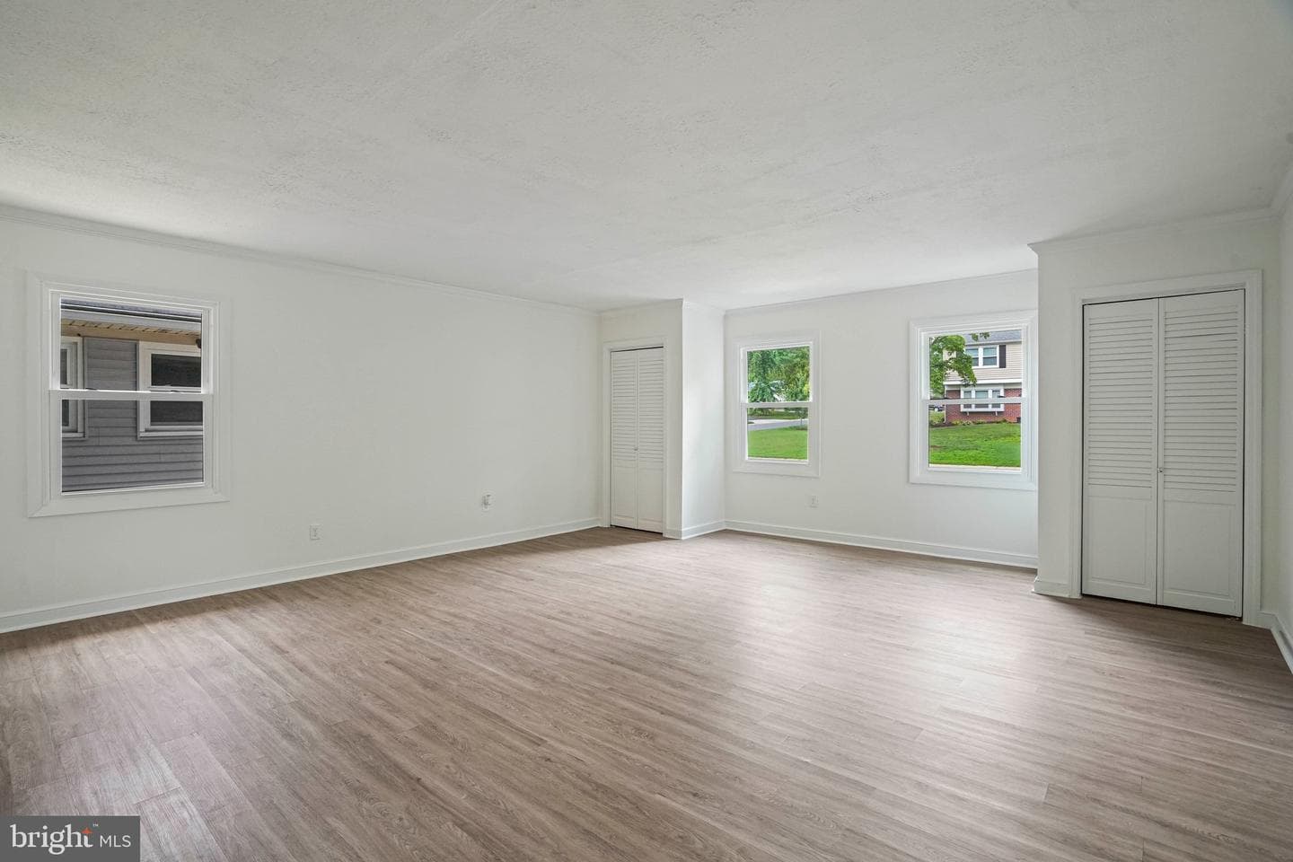 2201 Harwood Ln photo 21