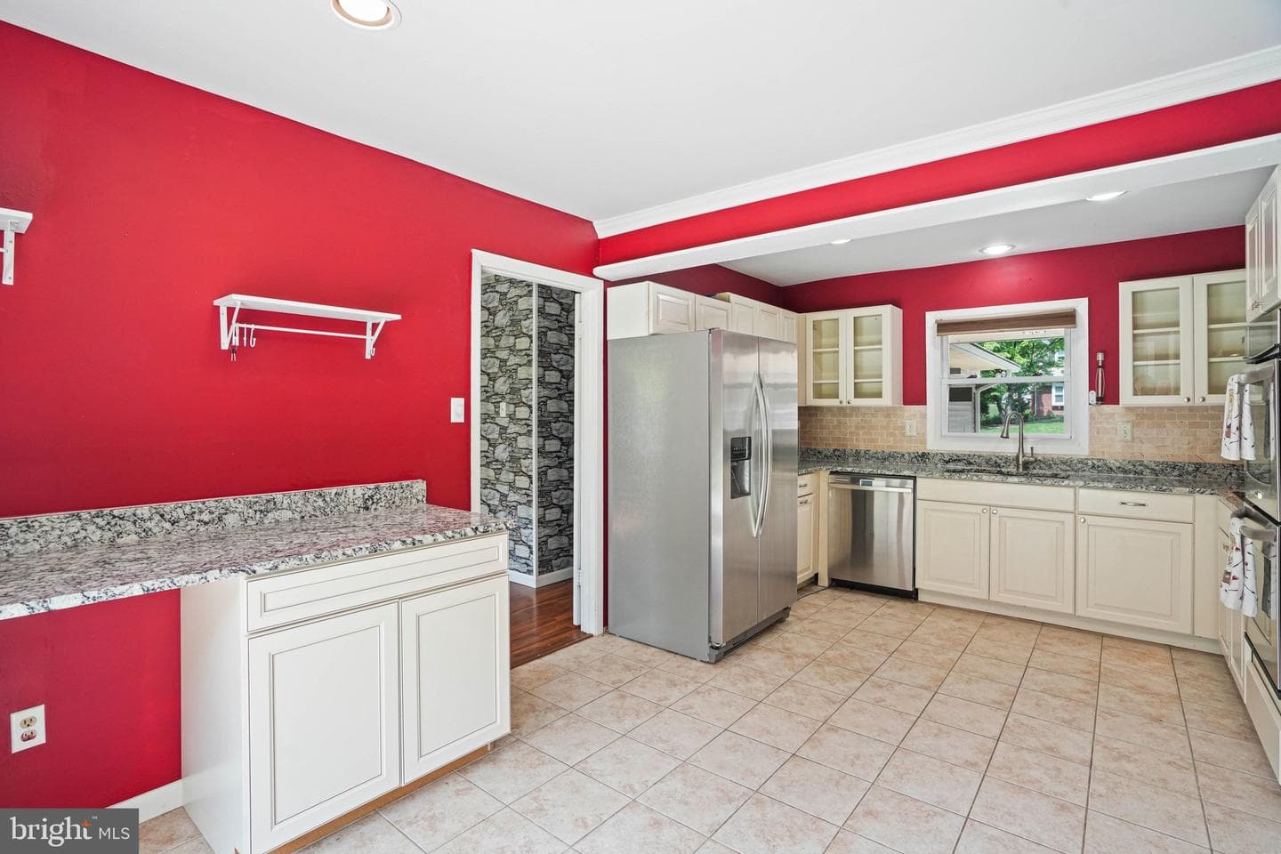 2201 Harwood Ln photo 8
