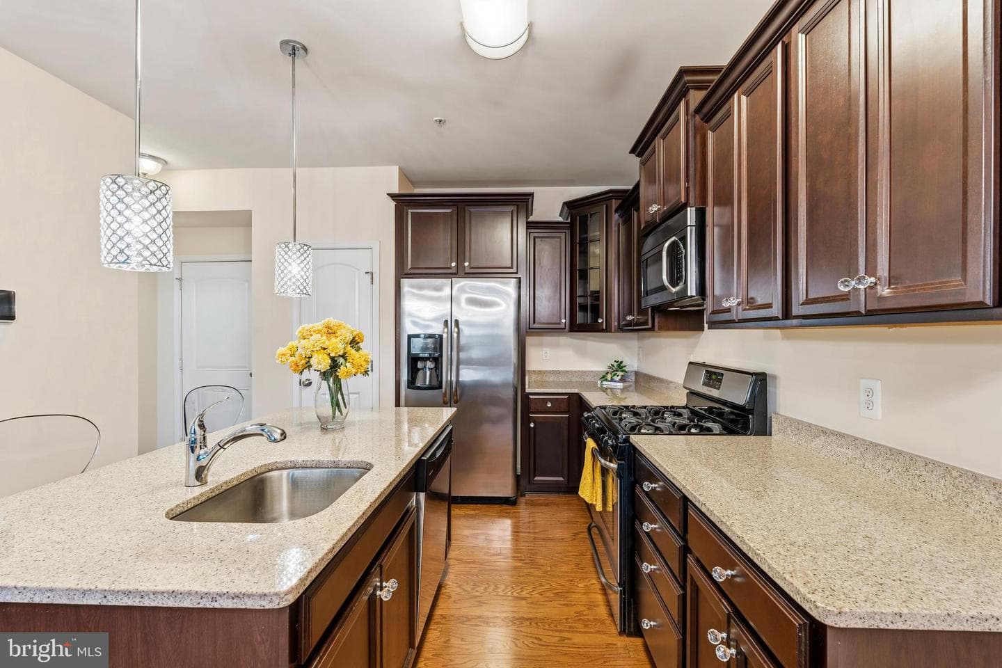 2643 Campus Way N photo 12