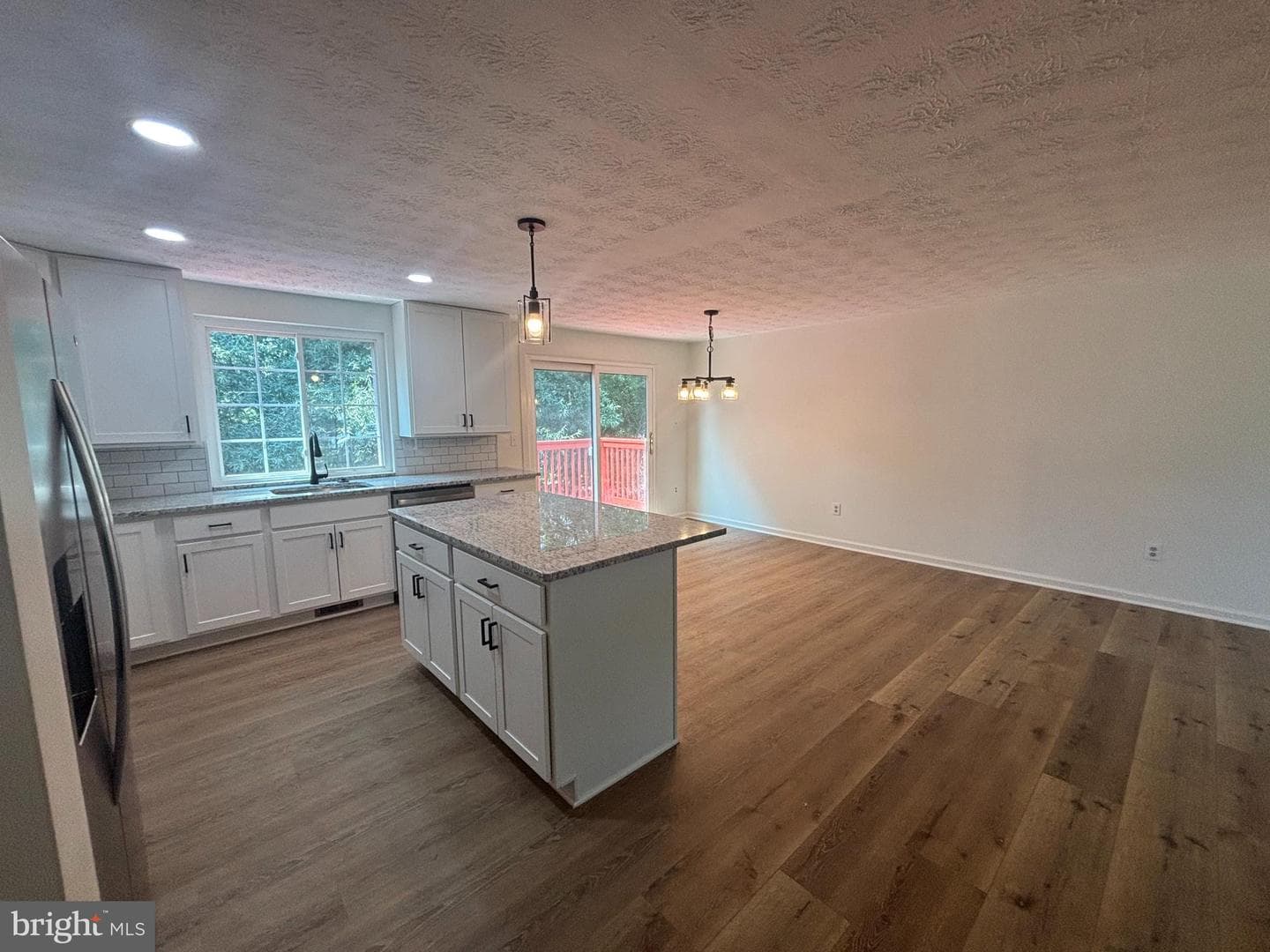 8601 Briarwood Court photo 7