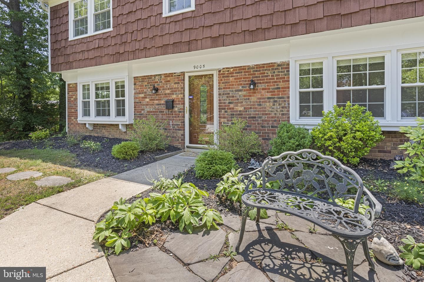 9005 Eastbourne Lane photo 3