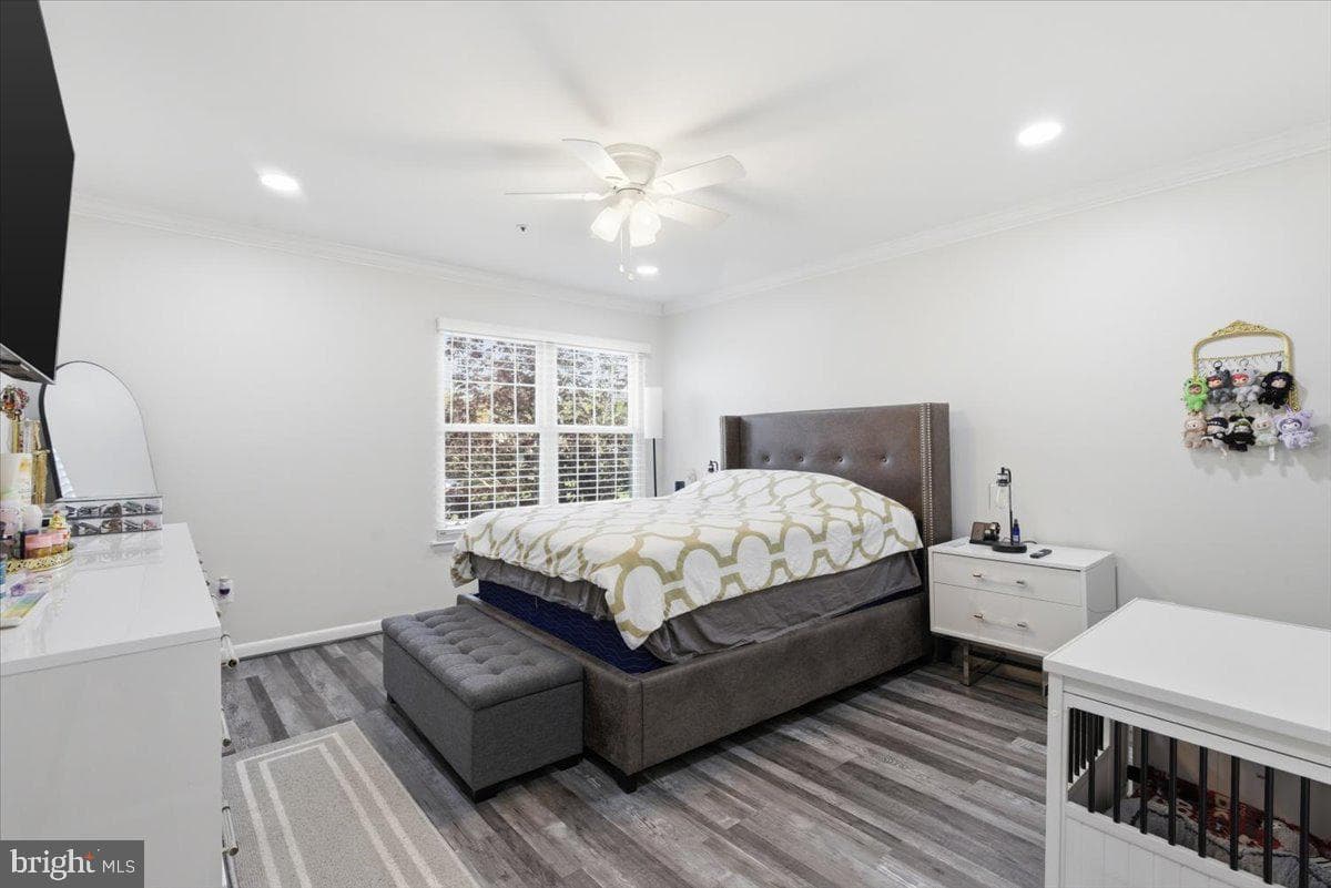 1008 Spring Valley Court photo 16
