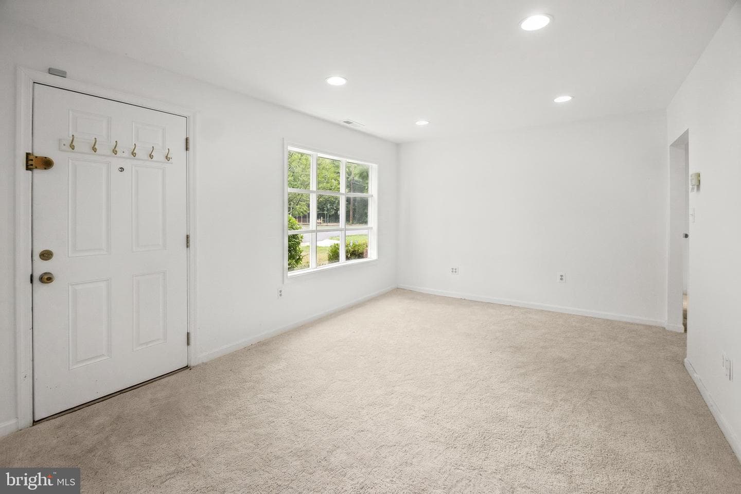 4606 Kiernan Road photo 3