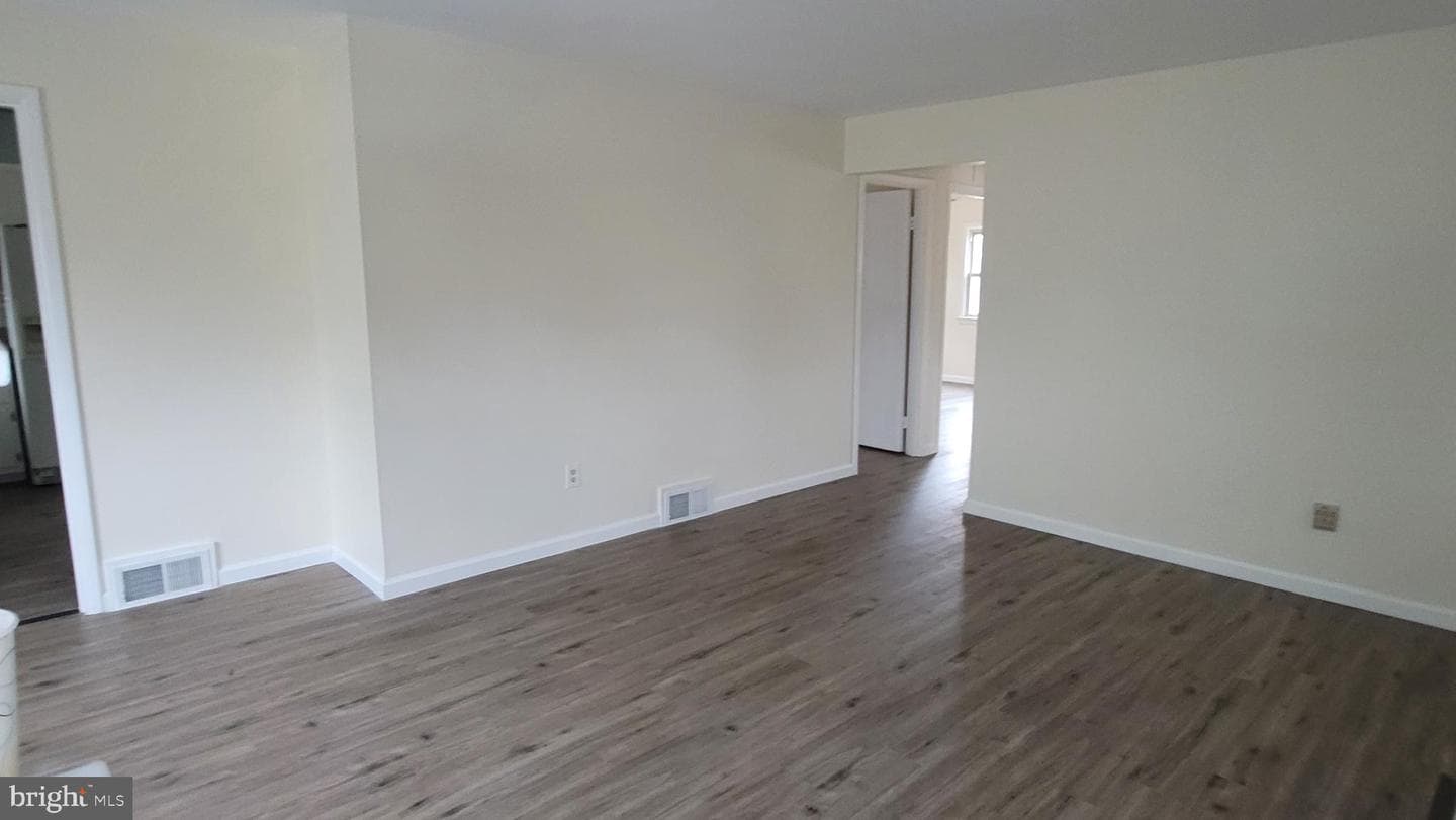 1412 Torrey Place photo 3