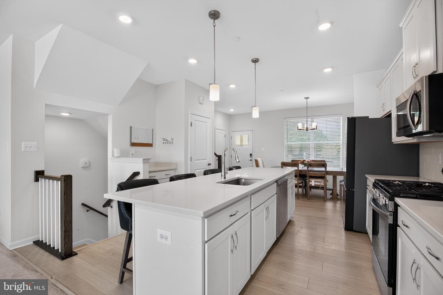 10406 Serenade Lane photo 9