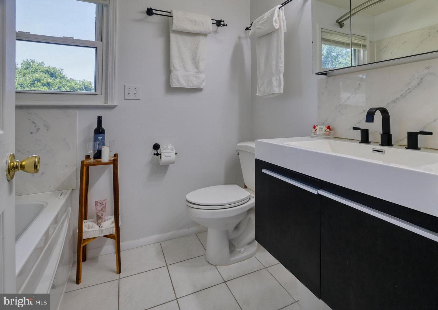 331 Alastair Street photo 18
