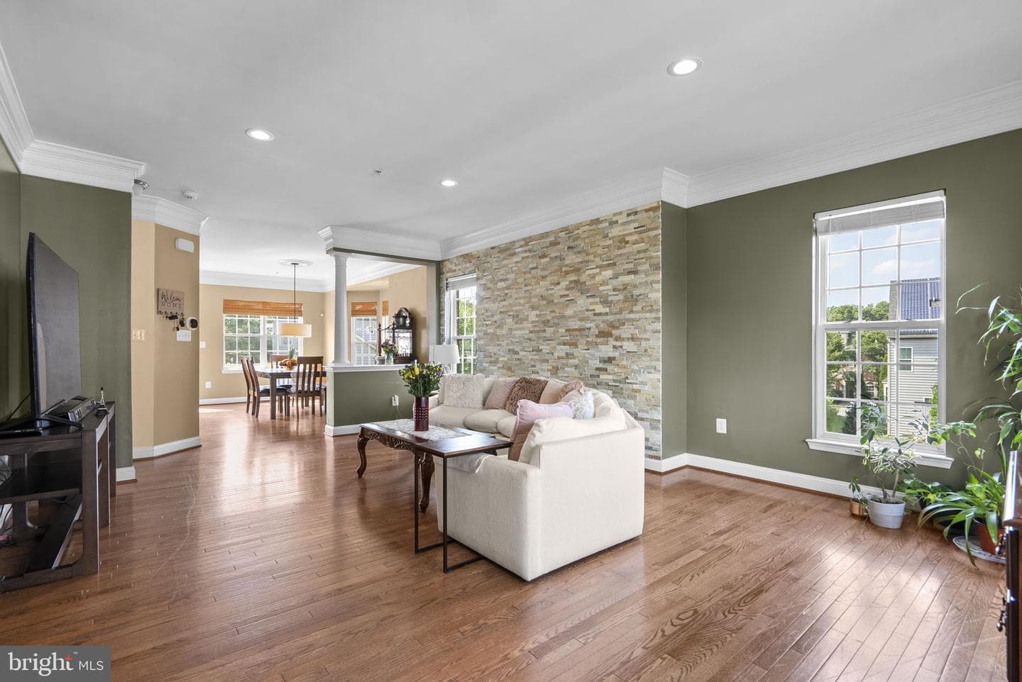 14810 Hardcastle Street photo 10