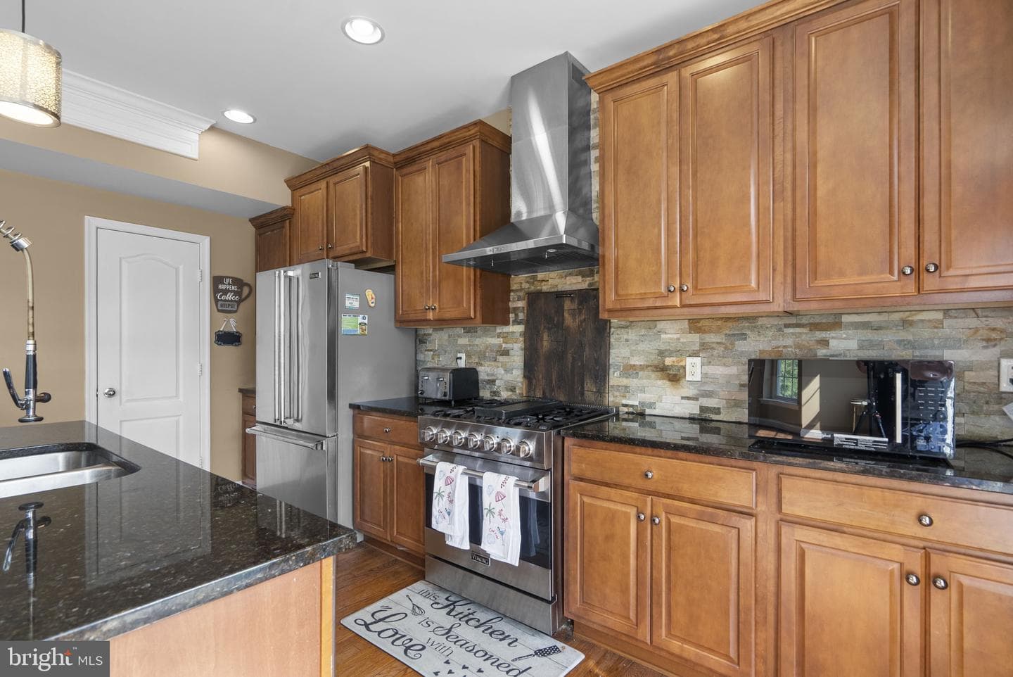 14810 Hardcastle Street photo 19